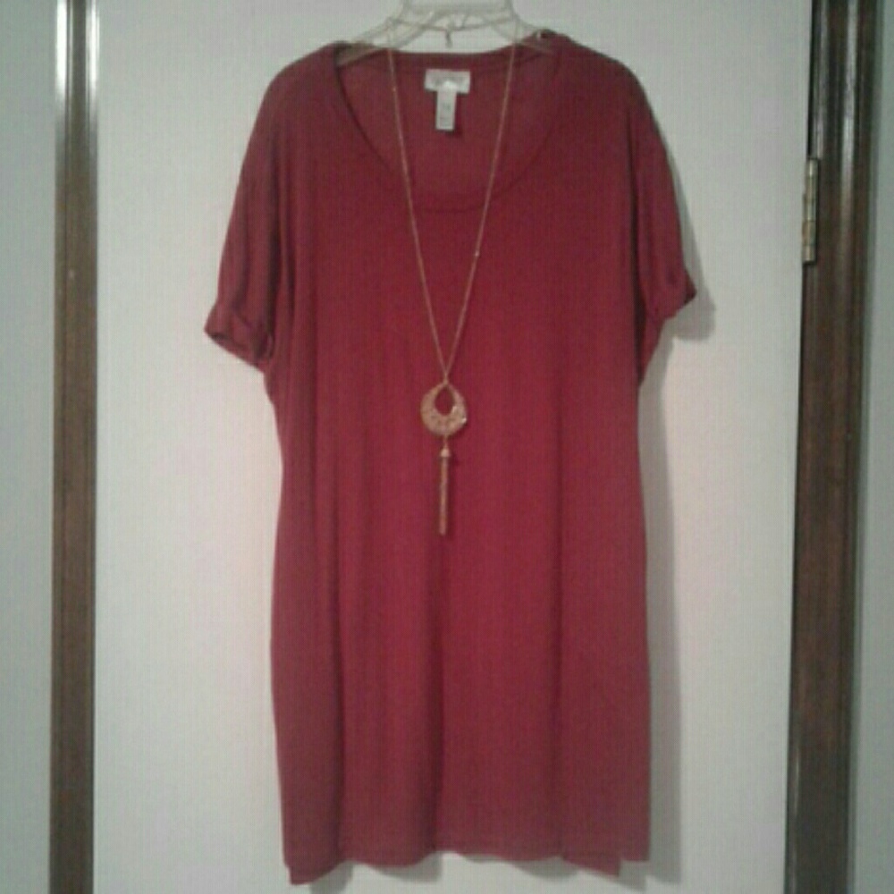Cranberry color t shirt